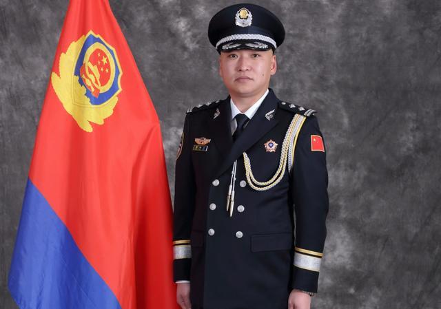 麻将胡了pg网页版警徽闪耀 承德民警董韦